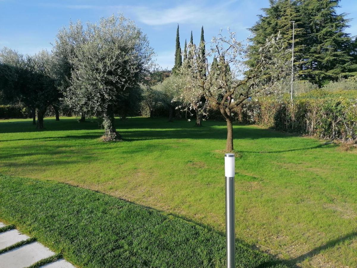 Bilocale Papavero, Magnolia O Girasole San Felice del Benaco Dış mekan fotoğraf